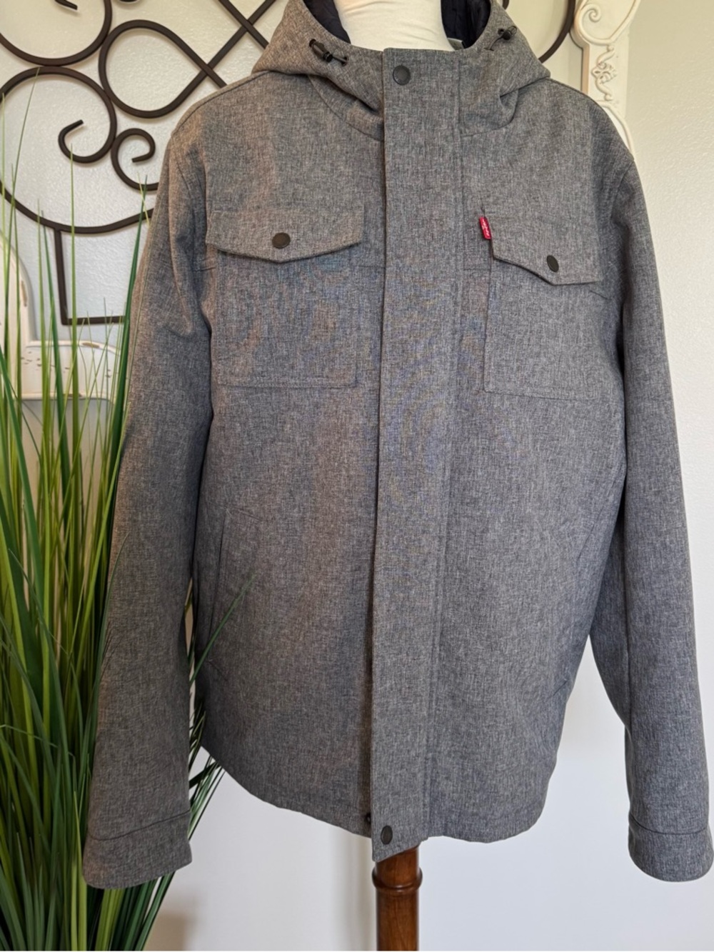 LEVI’S Size Large Men’s Gray Jacket with Hood - Lined